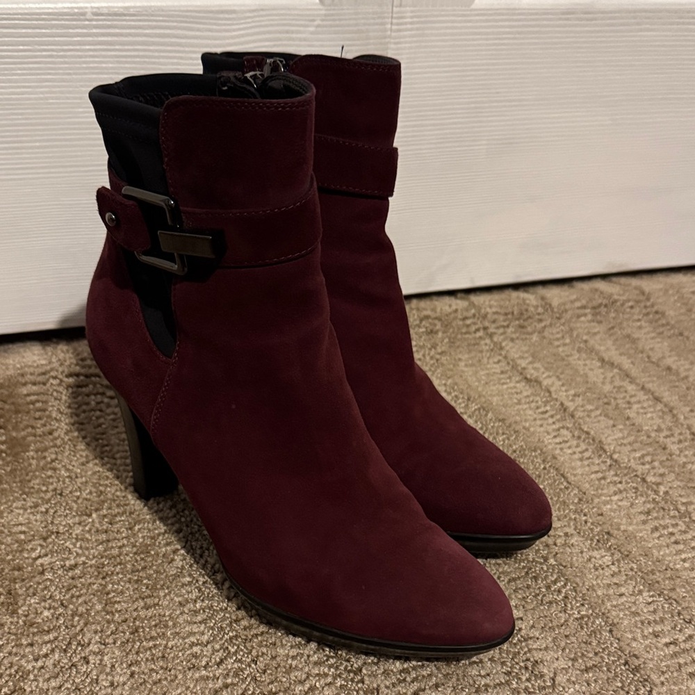 Aquatalia Elegant Burgundy Ankle Boots